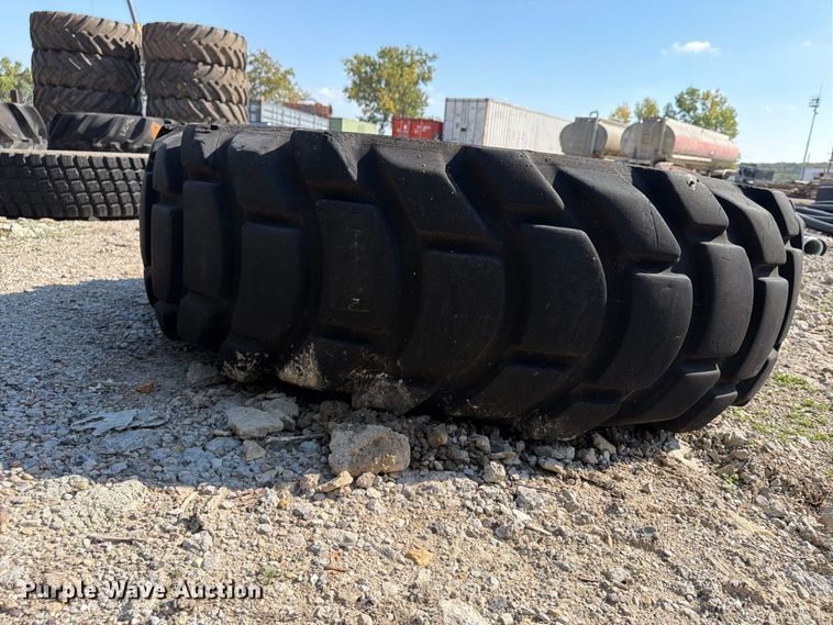 image for item FP4086 (7) tires and wheels