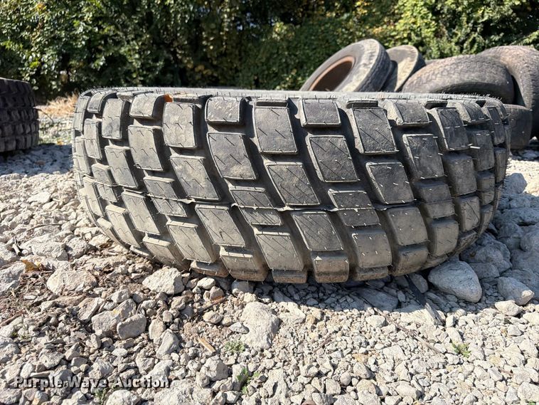 image for item FP4086 (7) tires and wheels