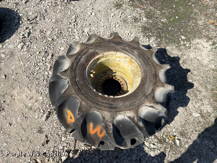 image for item FP4086 (7) tires and wheels