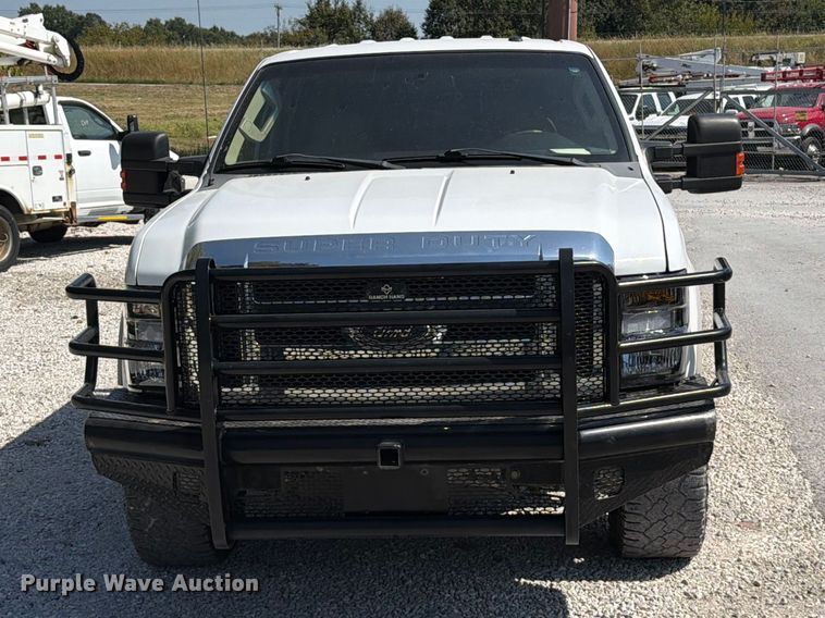 image for item FT6353 2010 Ford F250 Super Duty Crew Cab bale bed pickup truck