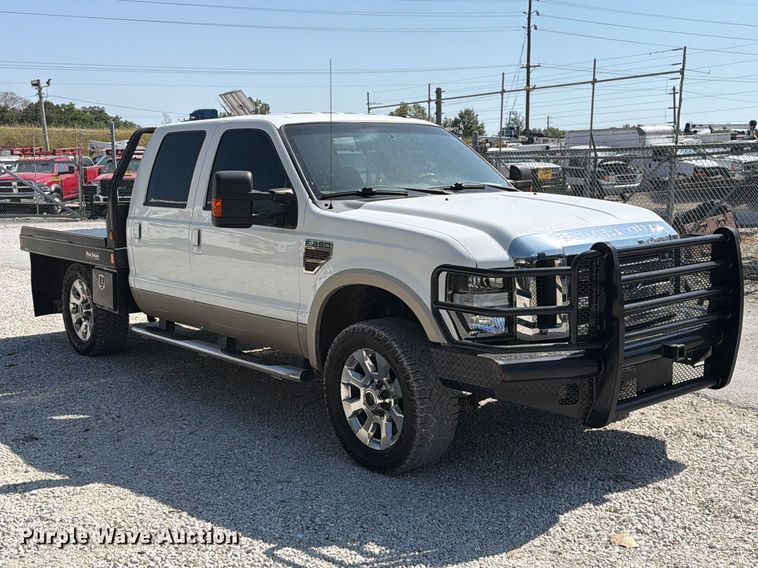 image for item FT6353 2010 Ford F250 Super Duty Crew Cab bale bed pickup truck