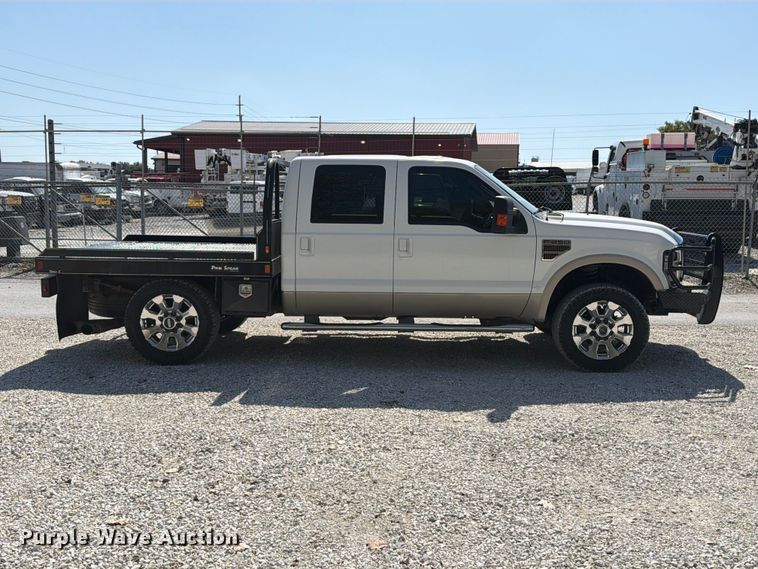 image for item FT6353 2010 Ford F250 Super Duty Crew Cab bale bed pickup truck