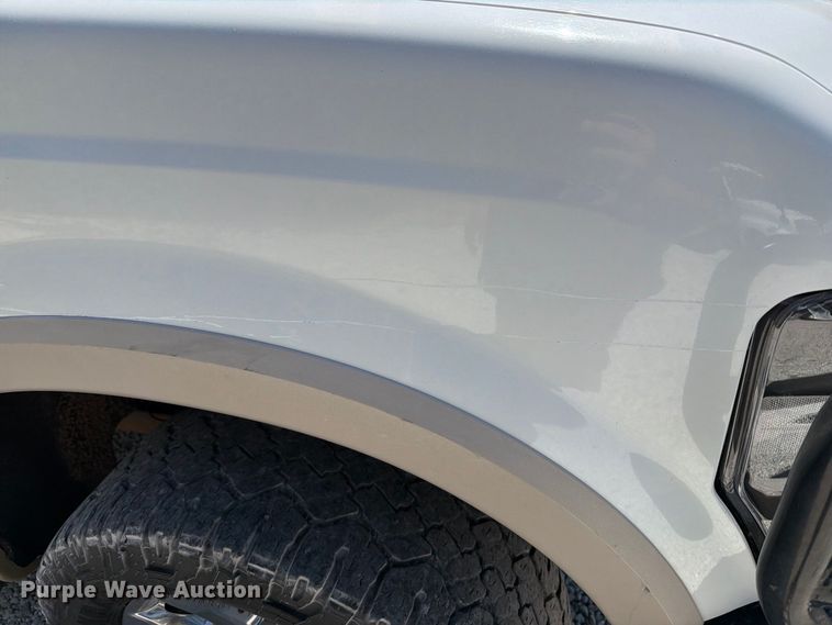 image for item FT6353 2010 Ford F250 Super Duty Crew Cab bale bed pickup truck