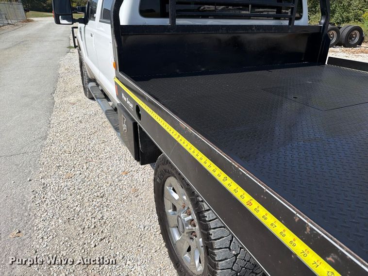 image for item FT6353 2010 Ford F250 Super Duty Crew Cab bale bed pickup truck