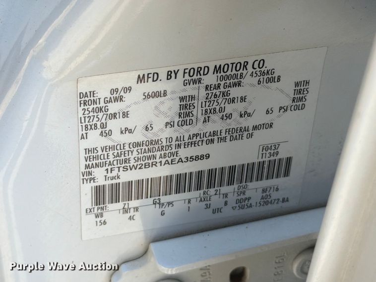 image for item FT6353 2010 Ford F250 Super Duty Crew Cab bale bed pickup truck