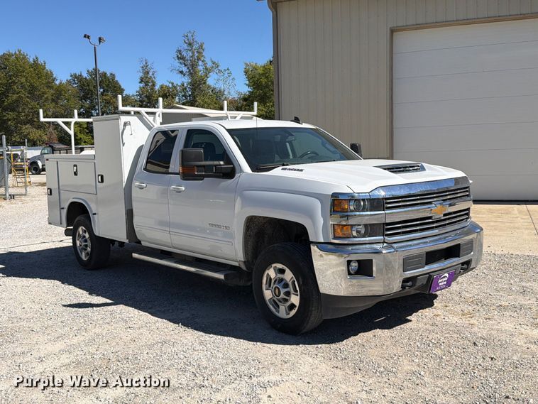 image for item FT6446 2017 Chevrolet Silverado 2500HD Crew Cab utility bed pickup truck