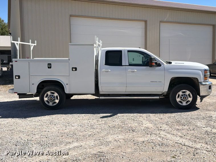 image for item FT6446 2017 Chevrolet Silverado 2500HD Crew Cab utility bed pickup truck