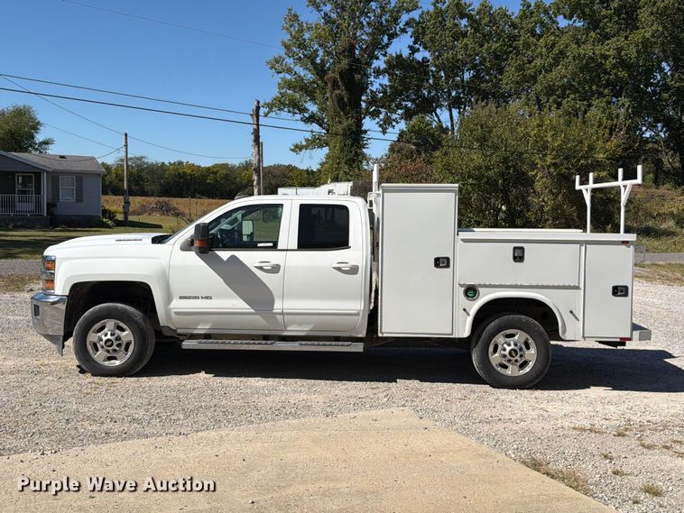 image for item FT6446 2017 Chevrolet Silverado 2500HD Crew Cab utility bed pickup truck