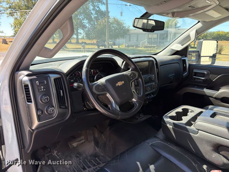 image for item FT6446 2017 Chevrolet Silverado 2500HD Crew Cab utility bed pickup truck