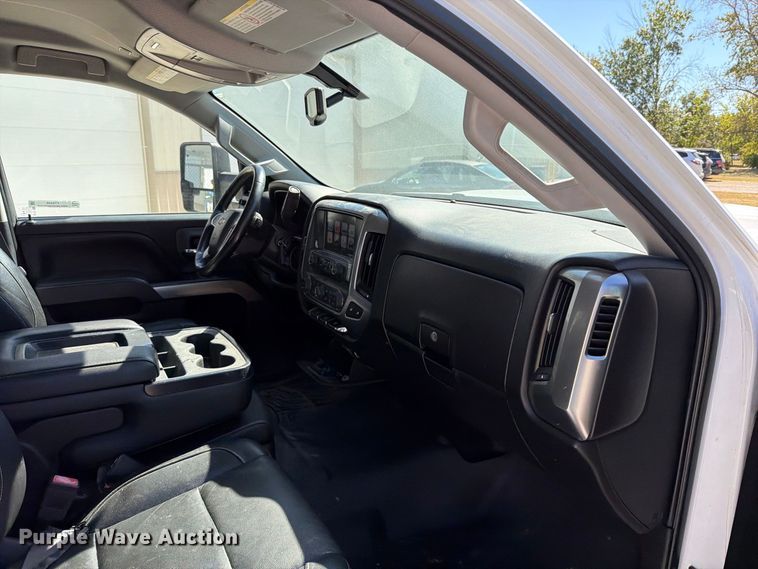 image for item FT6446 2017 Chevrolet Silverado 2500HD Crew Cab utility bed pickup truck
