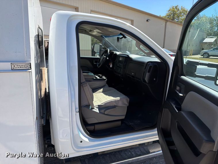 image for item FT6447 2016 Chevrolet Silverado 3500HD utility bed pickup truck