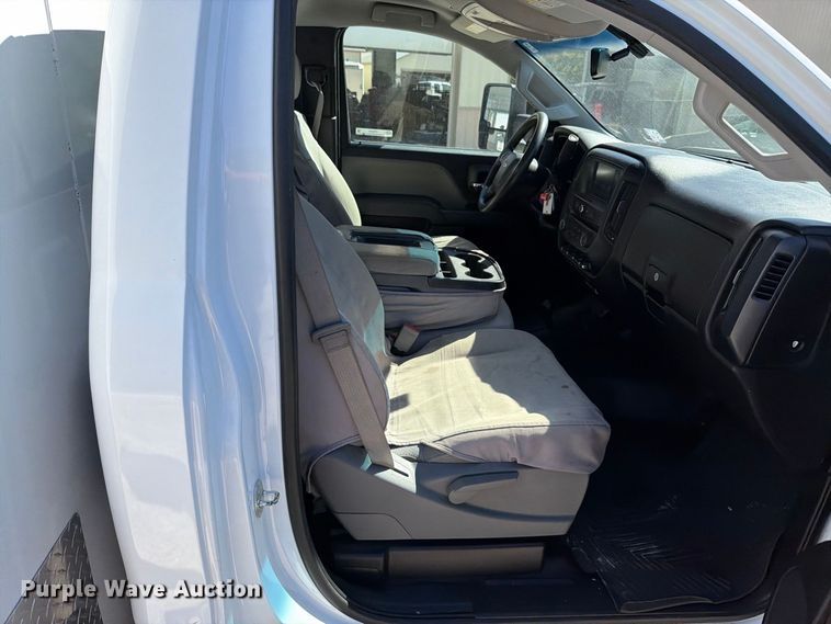 image for item FT6447 2016 Chevrolet Silverado 3500HD utility bed pickup truck