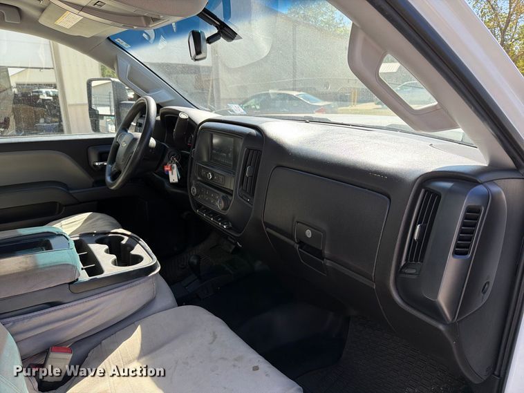image for item FT6447 2016 Chevrolet Silverado 3500HD utility bed pickup truck