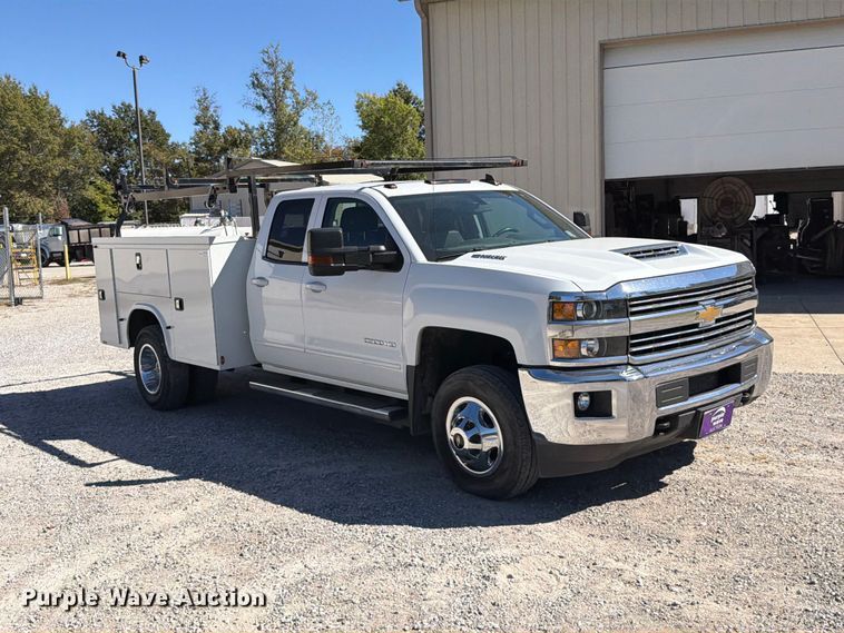 image for item FT6448 2017 Chevrolet Silverado 3500HD Crew Cab utility bed pickup truck