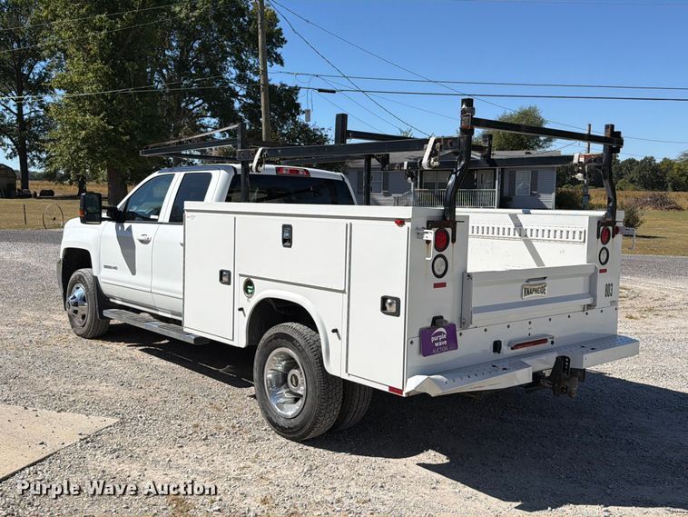 image for item FT6448 2017 Chevrolet Silverado 3500HD Crew Cab utility bed pickup truck