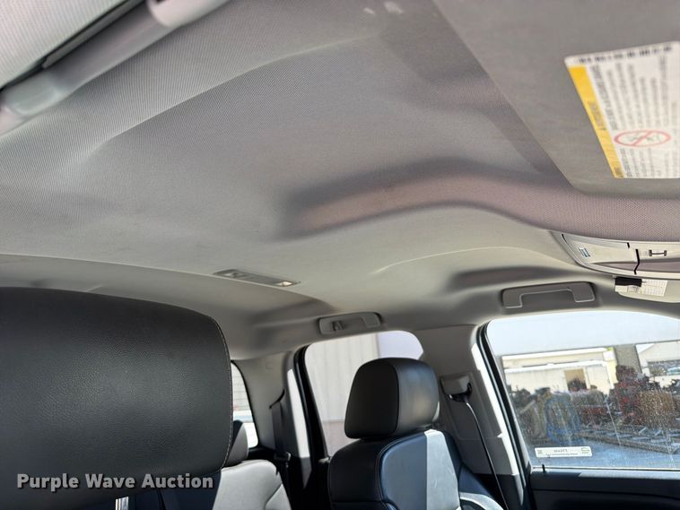 image for item FT6448 2017 Chevrolet Silverado 3500HD Crew Cab utility bed pickup truck
