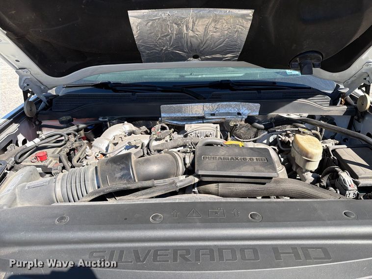 image for item FT6448 2017 Chevrolet Silverado 3500HD Crew Cab utility bed pickup truck