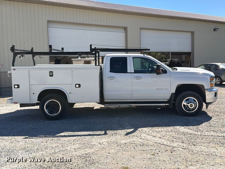 image for item FT6449 2017 Chevrolet Silverado 3500HD Crew Cab utility bed pickup truck
