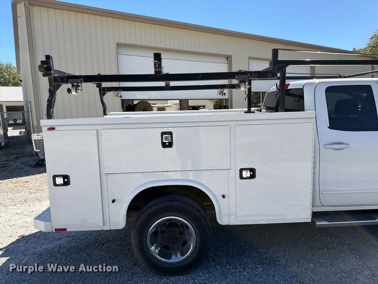 image for item FT6449 2017 Chevrolet Silverado 3500HD Crew Cab utility bed pickup truck
