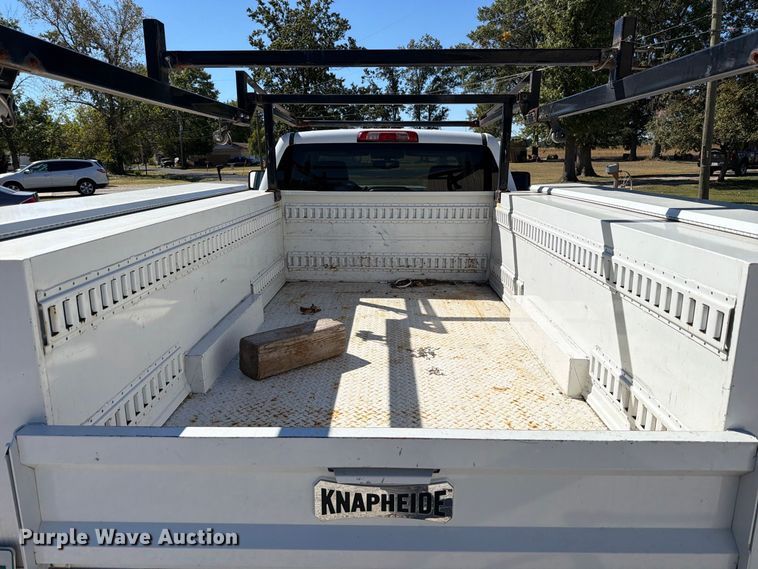 image for item FT6449 2017 Chevrolet Silverado 3500HD Crew Cab utility bed pickup truck