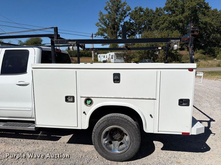 image for item FT6449 2017 Chevrolet Silverado 3500HD Crew Cab utility bed pickup truck