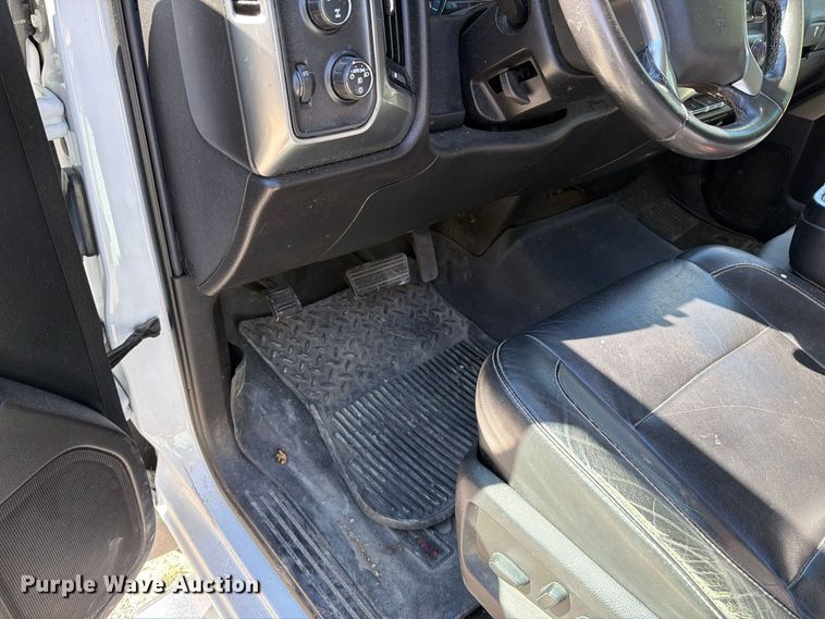 image for item FT6449 2017 Chevrolet Silverado 3500HD Crew Cab utility bed pickup truck