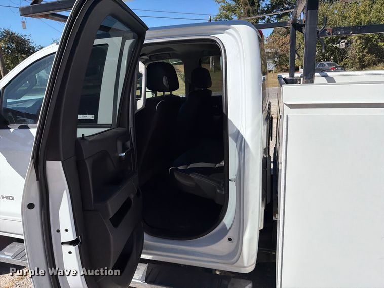 image for item FT6449 2017 Chevrolet Silverado 3500HD Crew Cab utility bed pickup truck