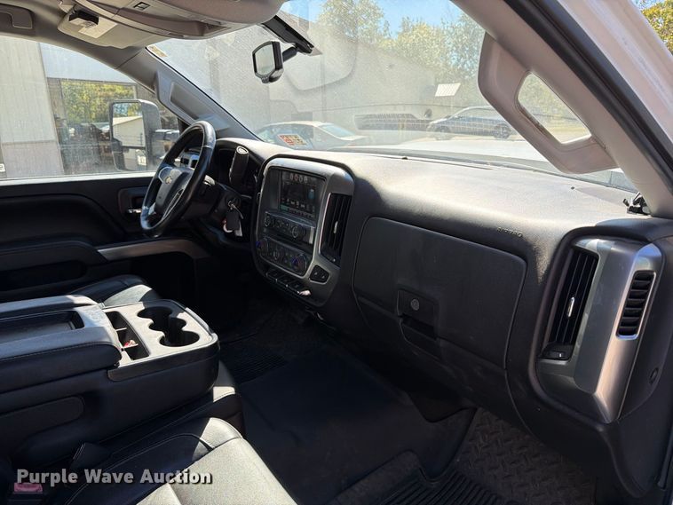 image for item FT6449 2017 Chevrolet Silverado 3500HD Crew Cab utility bed pickup truck
