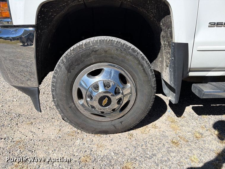 image for item FT6449 2017 Chevrolet Silverado 3500HD Crew Cab utility bed pickup truck