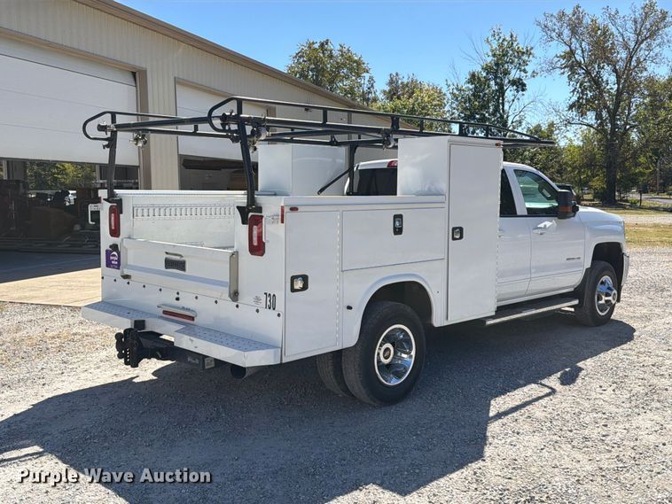 image for item FT6450 2018 Chevrolet Silverado 3500HD Crew Cab utility bed pickup truck
