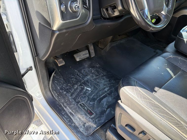 image for item FT6450 2018 Chevrolet Silverado 3500HD Crew Cab utility bed pickup truck