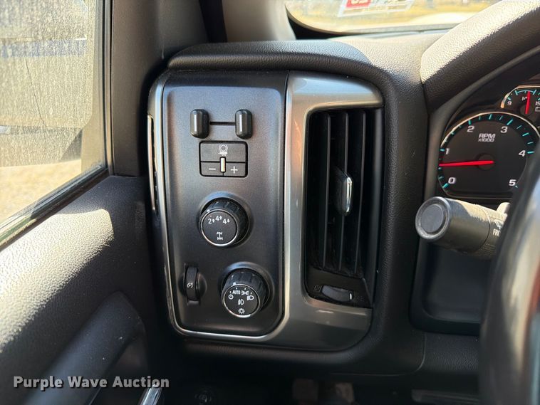 image for item FT6450 2018 Chevrolet Silverado 3500HD Crew Cab utility bed pickup truck