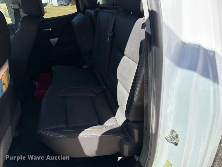 image for item FT6450 2018 Chevrolet Silverado 3500HD Crew Cab utility bed pickup truck