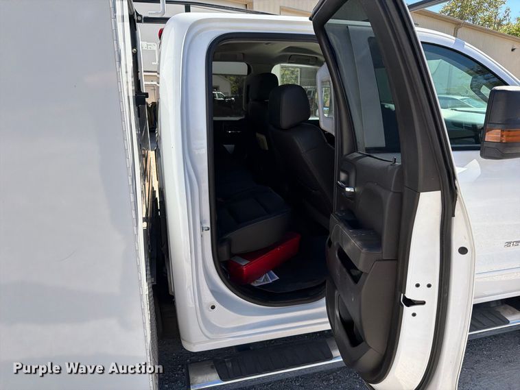 image for item FT6450 2018 Chevrolet Silverado 3500HD Crew Cab utility bed pickup truck