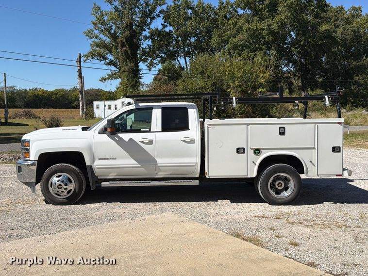 image for item FT6454 2017 Chevrolet Silverado 3500HD Crew Cab utility bed pickup truck