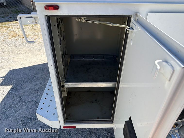image for item FT6454 2017 Chevrolet Silverado 3500HD Crew Cab utility bed pickup truck