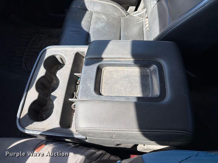 image for item FT6454 2017 Chevrolet Silverado 3500HD Crew Cab utility bed pickup truck