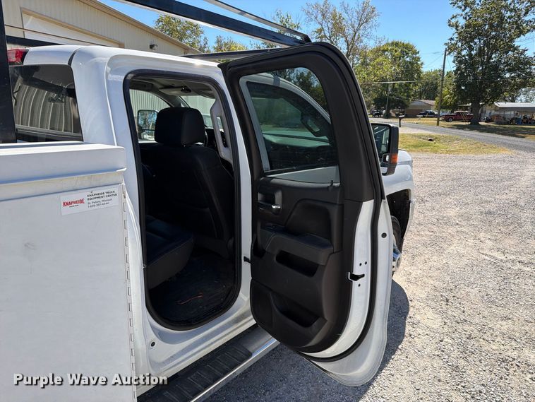 image for item FT6454 2017 Chevrolet Silverado 3500HD Crew Cab utility bed pickup truck