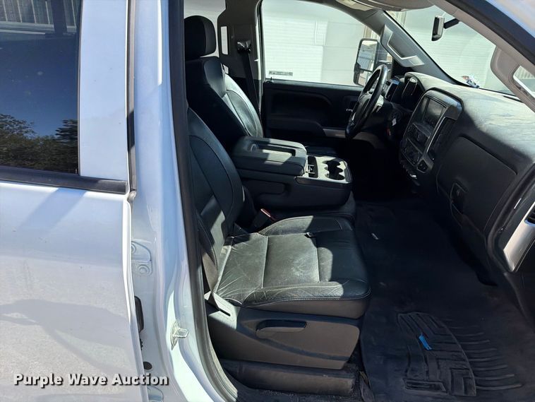 image for item FT6454 2017 Chevrolet Silverado 3500HD Crew Cab utility bed pickup truck