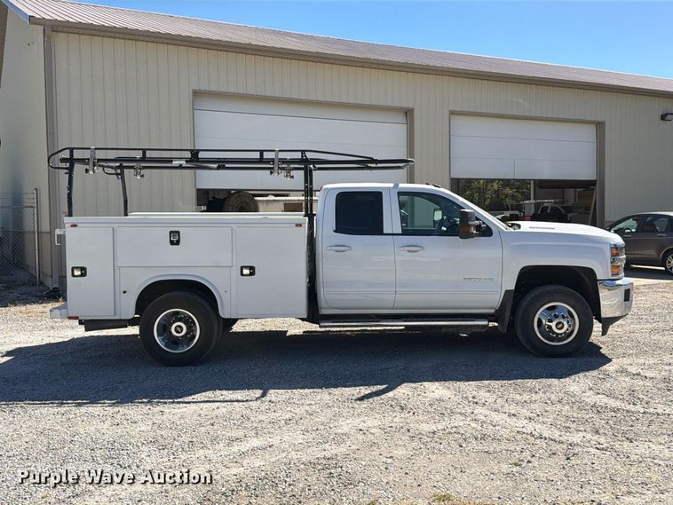 image for item FT6455 2017 Chevrolet Silverado 3500HD Crew Cab utility bed pickup truck