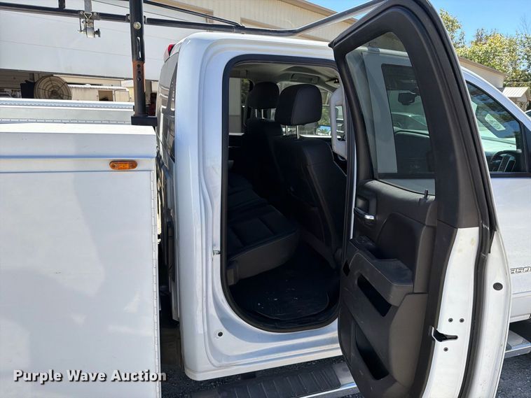 image for item FT6455 2017 Chevrolet Silverado 3500HD Crew Cab utility bed pickup truck