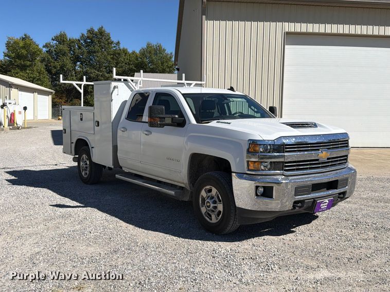image for item FT6458 2017 Chevrolet Silverado 2500HD Crew Cab utility bed pickup truck