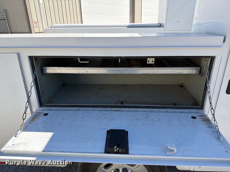 image for item FT6458 2017 Chevrolet Silverado 2500HD Crew Cab utility bed pickup truck
