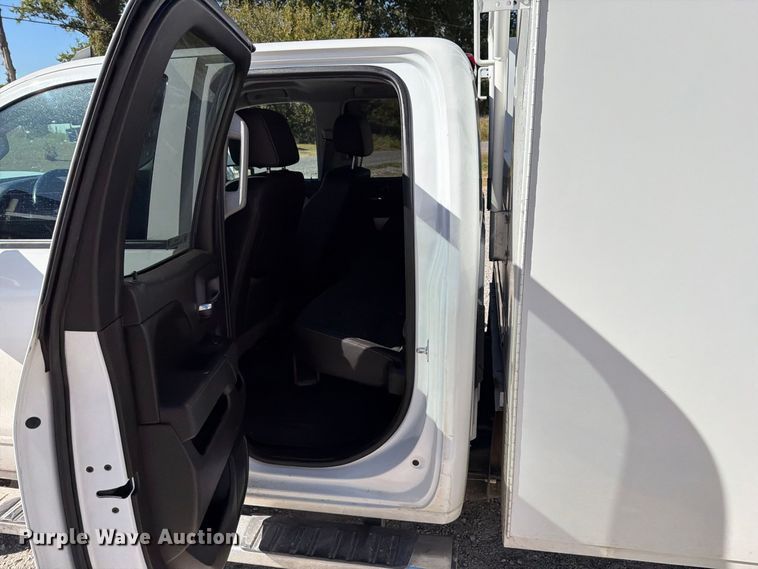 image for item FT6458 2017 Chevrolet Silverado 2500HD Crew Cab utility bed pickup truck