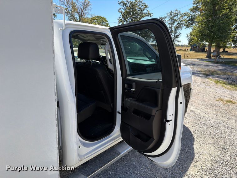 image for item FT6458 2017 Chevrolet Silverado 2500HD Crew Cab utility bed pickup truck
