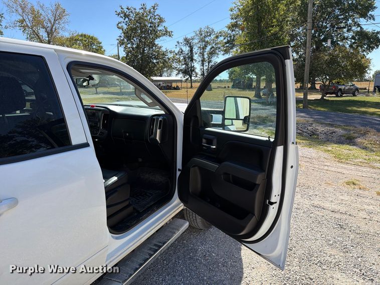 image for item FT6458 2017 Chevrolet Silverado 2500HD Crew Cab utility bed pickup truck