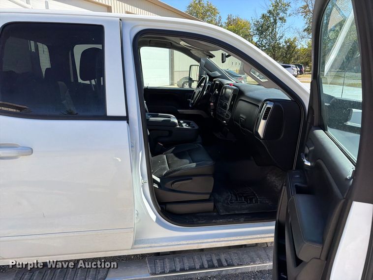 image for item FT6458 2017 Chevrolet Silverado 2500HD Crew Cab utility bed pickup truck