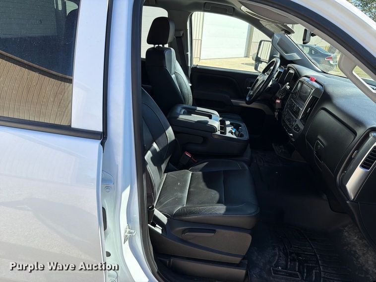 image for item FT6458 2017 Chevrolet Silverado 2500HD Crew Cab utility bed pickup truck