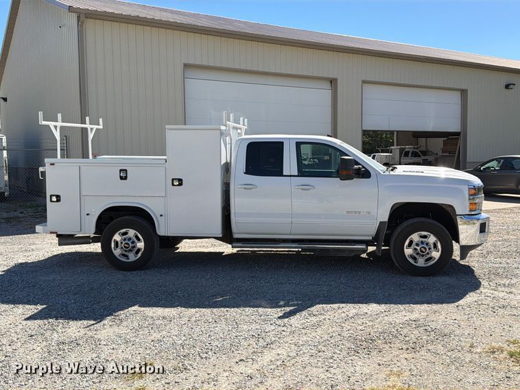 image for item FT6459 2017 Chevrolet Silverado 2500HD Crew Cab utility bed pickup truck