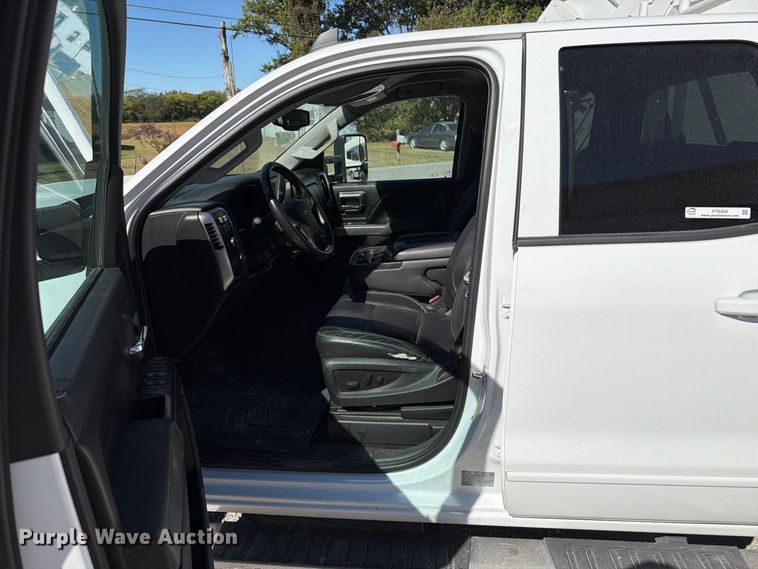 image for item FT6459 2017 Chevrolet Silverado 2500HD Crew Cab utility bed pickup truck